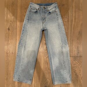 B SIDES Slim Lasso in Super Light Vintage Wash Blue Jeans